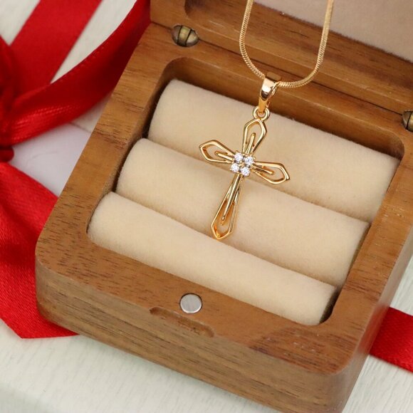 "Rose Gold Cross Pendant with Crystals – Elegant Design, XPPT1586 - Picture 5 of 13